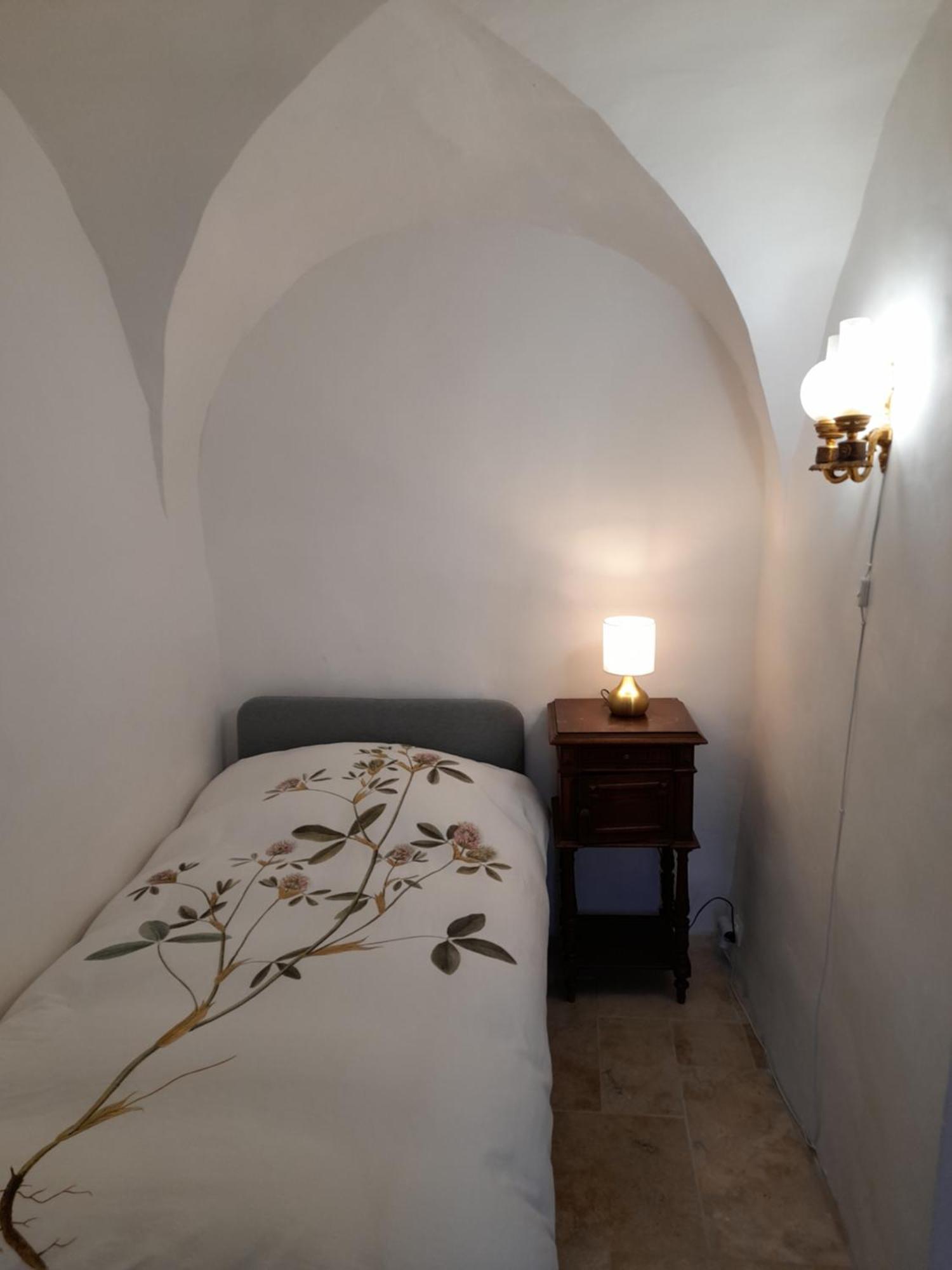 La Tour De Pezene Bed and Breakfast Anduze Buitenkant foto