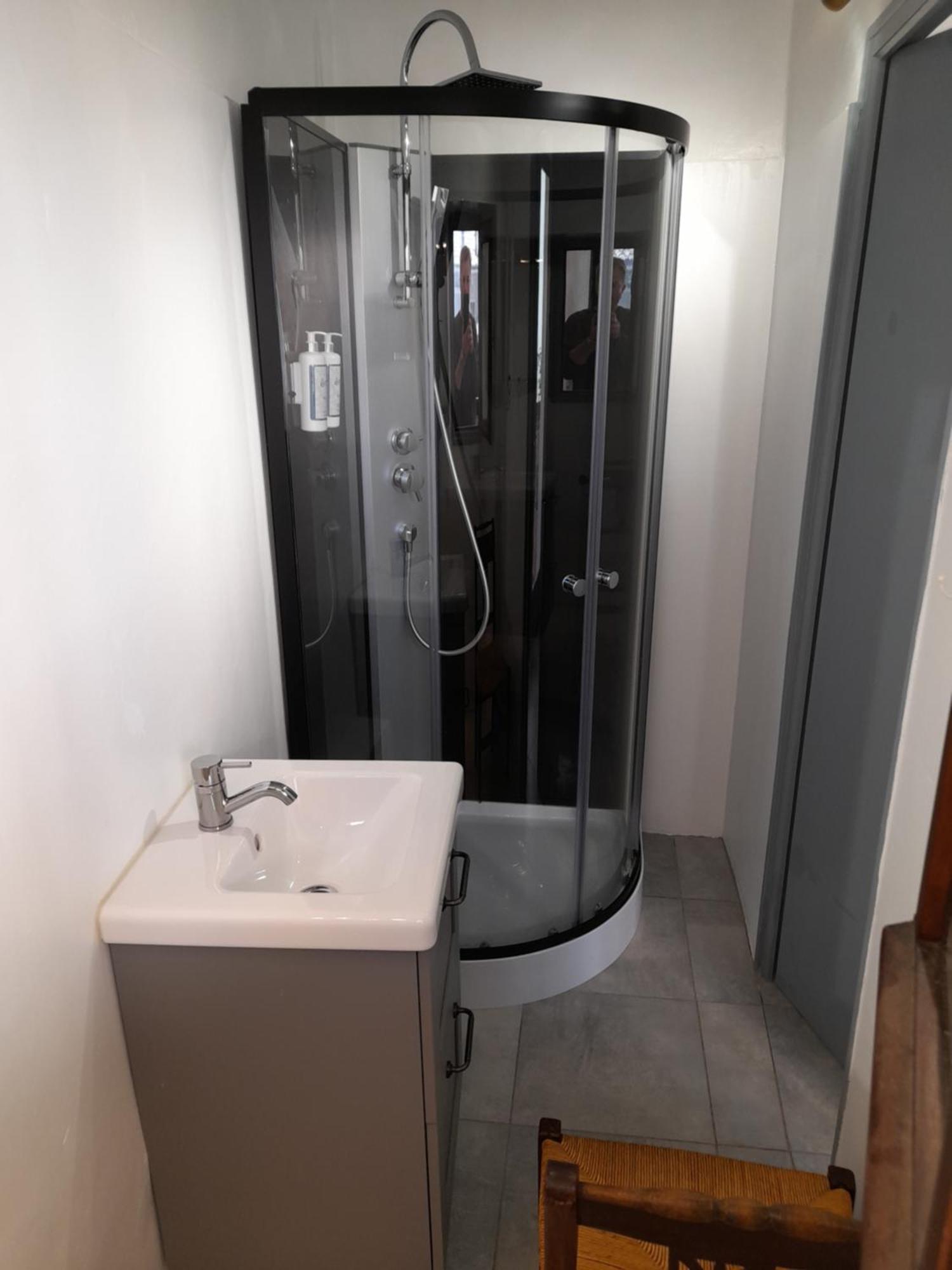 La Tour De Pezene Bed and Breakfast Anduze Kamer foto