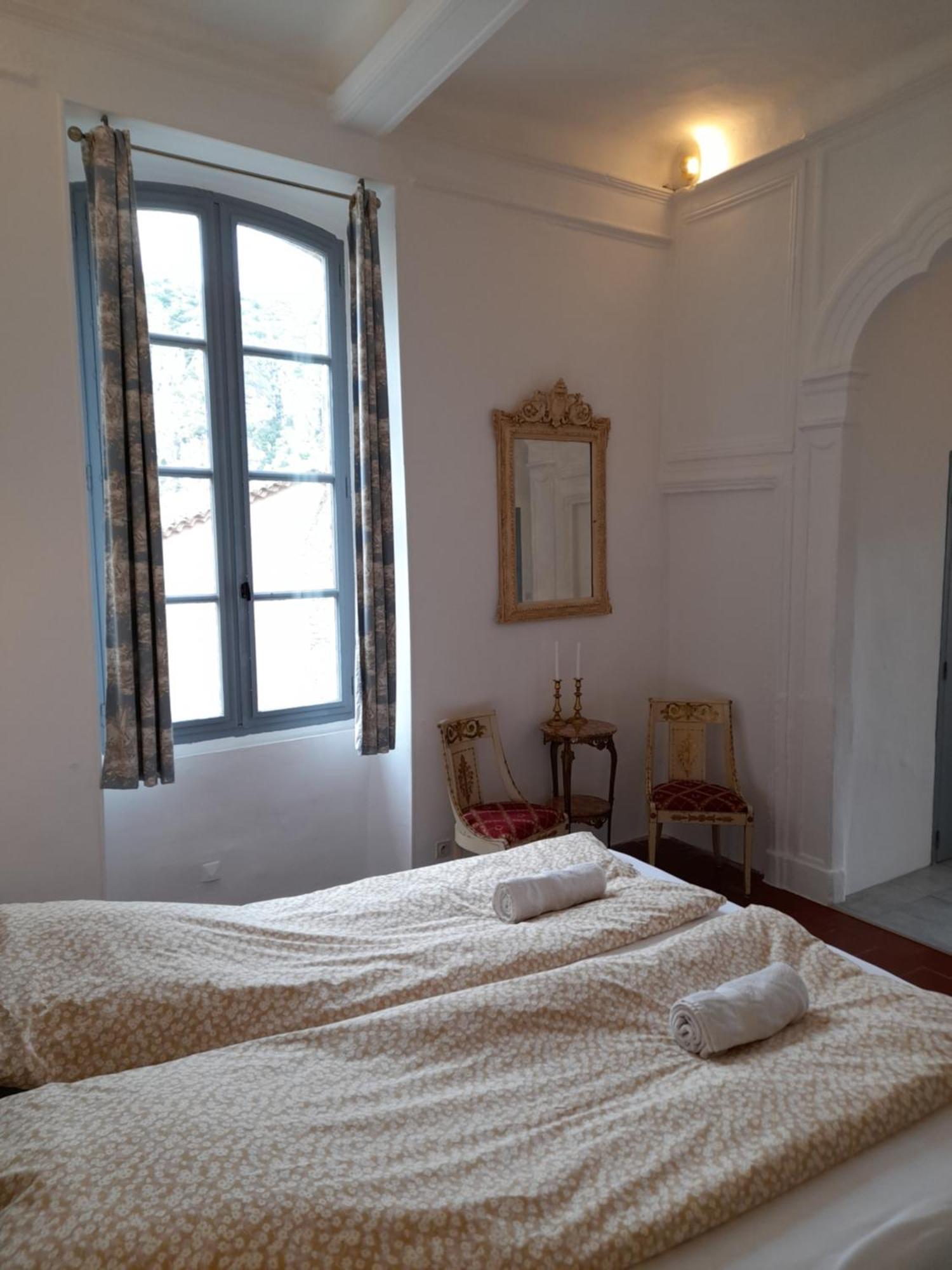 La Tour De Pezene Bed and Breakfast Anduze Kamer foto